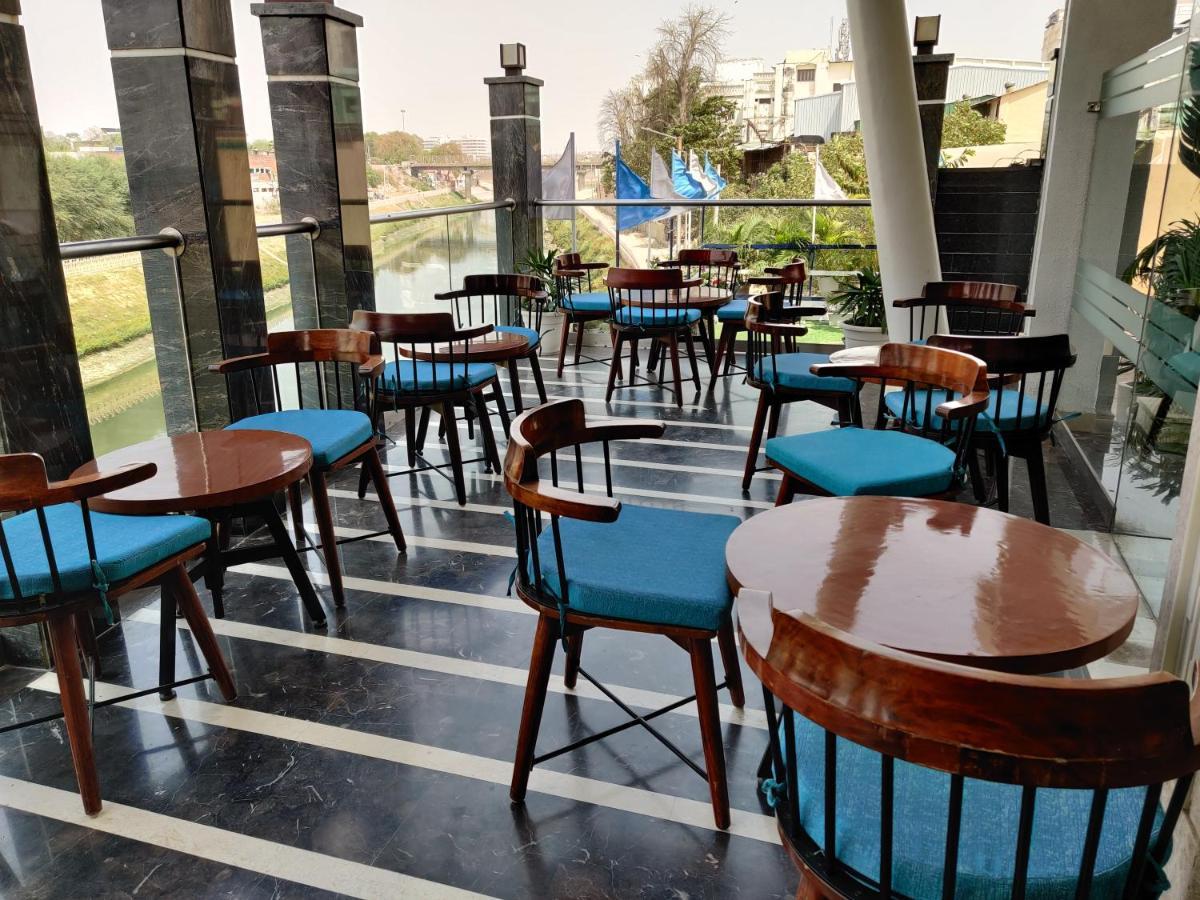 Comfort Inn Benares Εξωτερικό φωτογραφία