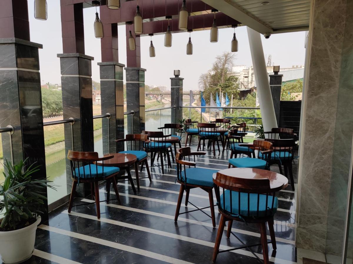 Comfort Inn Benares Εξωτερικό φωτογραφία